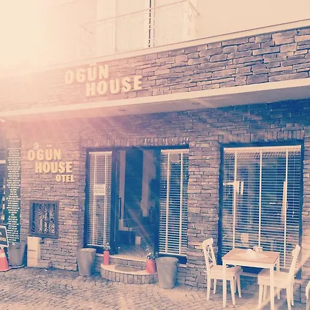 Ogun House منزل للإقامة سبانجا